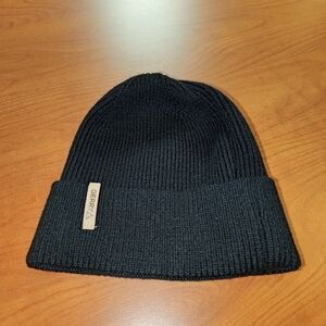 GERRY Ribbed Knit Skull Beanie